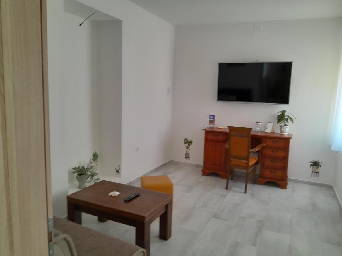 Apartmani Studio Apartmani Senjska Maslina Senj  Eksteriør bilde