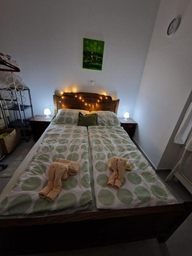 Apartmani Studio Apartmani Senjska Maslina Senj  Eksteriør bilde