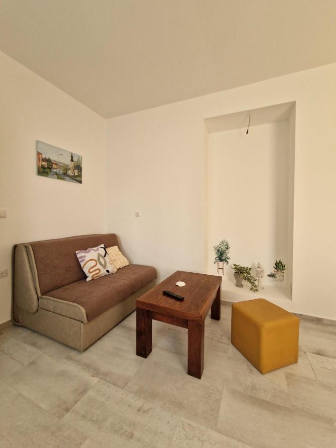 Apartmani Studio Apartmani Senjska Maslina Senj  Eksteriør bilde